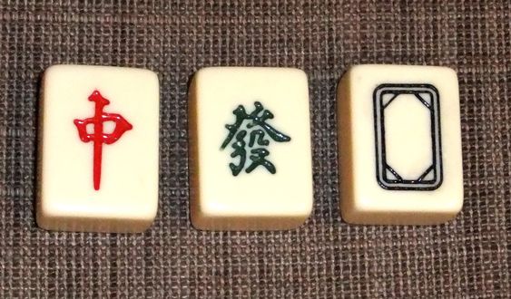 Dragon tiles in Mahjong